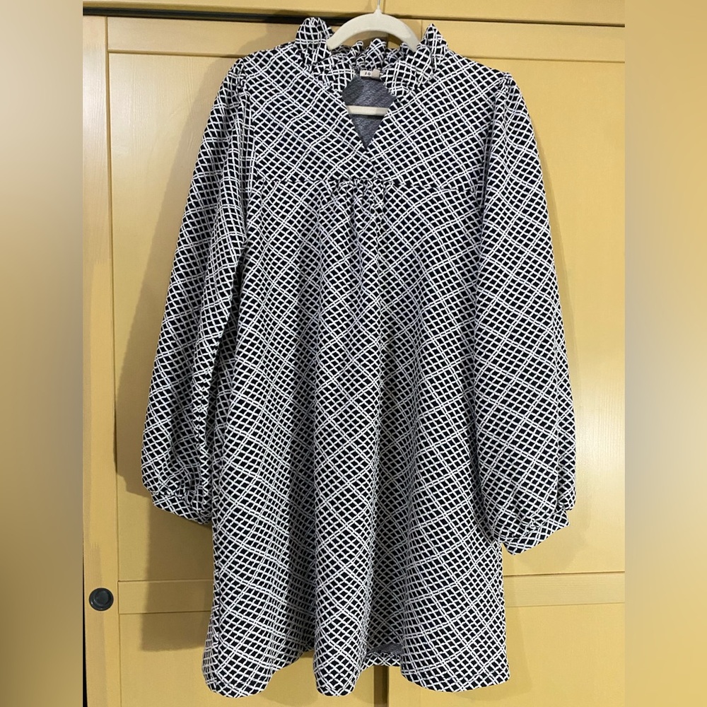 JODIFL Black and White Geometric Pattern Dress